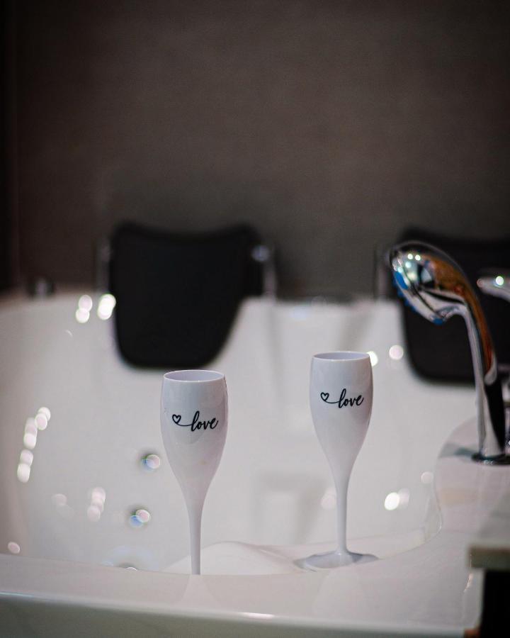 Aparta Suite La Nuit カラフェル エクステリア 写真